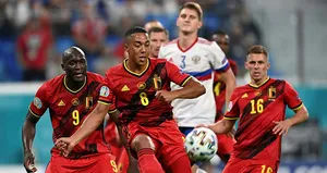 Belçika Bruyne ile güldü