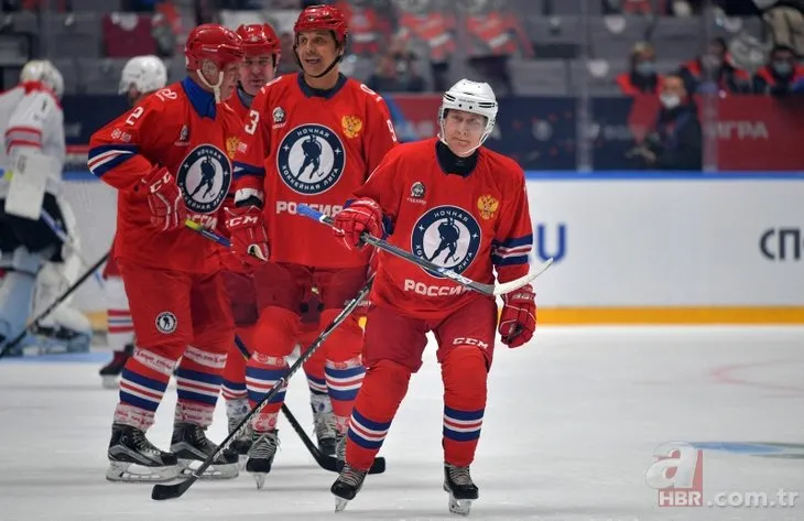 Hünerlerini konuşturdu! Putin hokey maçında 9 sayı yaptı