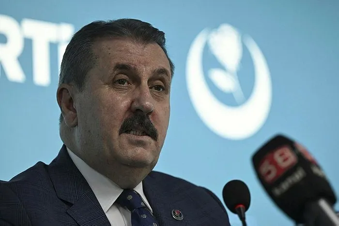 liderlerin-kurban-bayrami-programi-baskan-erdogan-ozgur-ozel-devlet-bahceli-ve-musavat-dervisoglu-bayrami-nere-1718443977289.jpeg BBP Genel Başkanı Mustafa Destici