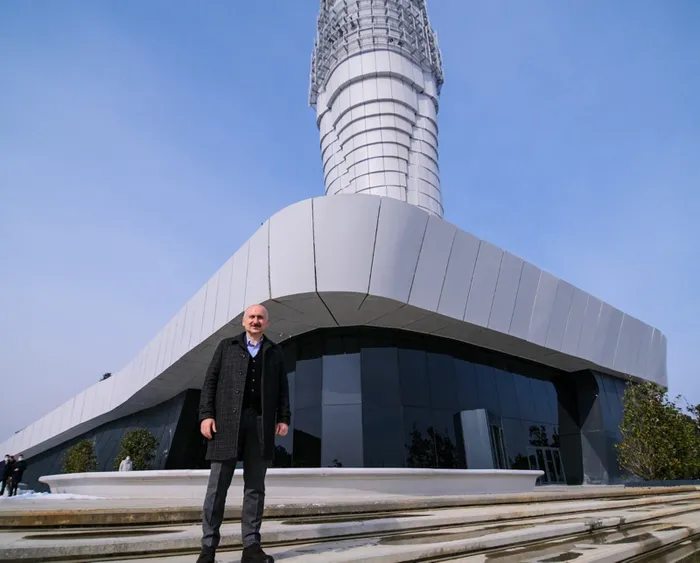 Ulaştırma ve Altyapı Bakanı Adil Karaismailoğlu’ndan Çamlıca Kulesi’nde inceleme: Dünyada bir ilk oldu