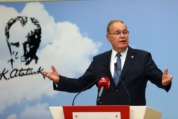 chpnin-s-400-ikiyuzlulugu-10-gun-once-neden-aldiniz-bugun-neden-kullanmiyorsunuz-dediler-1661795800289.jpg CHP'nin S-400 ikiyüzlülüğü! 10 gün önce 'Neden aldınız' bugün 'Neden kullanmıyorsunuz' dediler - 3