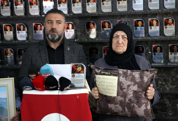 1683265470240.jpg İyi Parti’nin o videosuna şehit ailesi isyan etti: Bu kepazeliğe son verin - 4