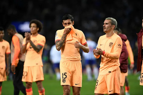 Şampiyonlar Ligi’nde tarihi gece! Tudor’lu Marsilya son saniye golüyle Avrupa’dan elendi! Bir zamanların efsanesi Atletico Madrid’e büyük şok...