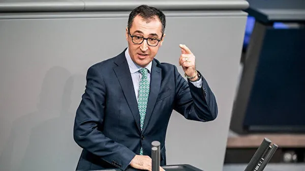 Ekrem İmamoğlu sözde Ermeni soykırımının en büyük destekçilerinden Cem Özdemir ile görüştü