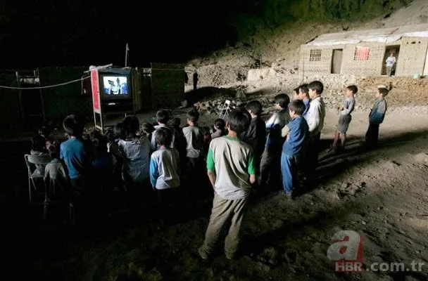 Çin’de yaşayan Miao halkı taş devrini yaşıyor! Mağarada yaşayan Miao halkı...