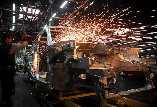 Ekonomide tarihi dönüşüm! Üretimde 17 ayın zirvesi - 1