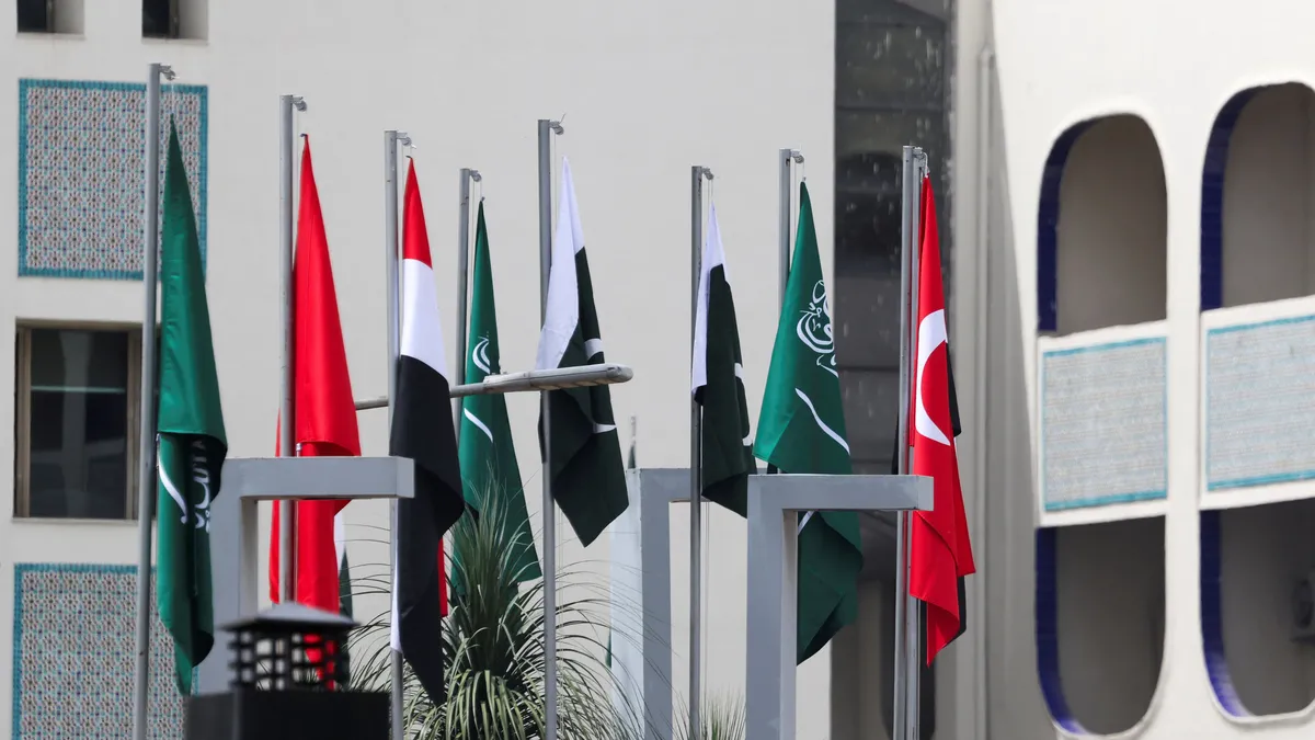 Bakan Fidan'dan İslamabad'da kritik temaslar: Pakistan'daki zirve ABD-İsrail-İran savaşını durdurabilecek mi?