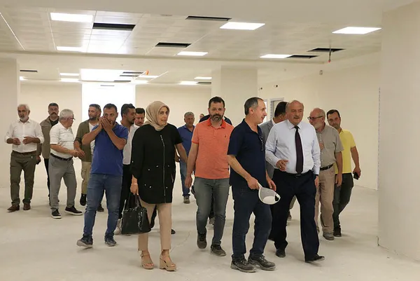 Erzincan’daki Dörtyol Devlet Hastanesi kaya gibi ayakta! 500 yataklı dev komplekste halka büyük hizmet