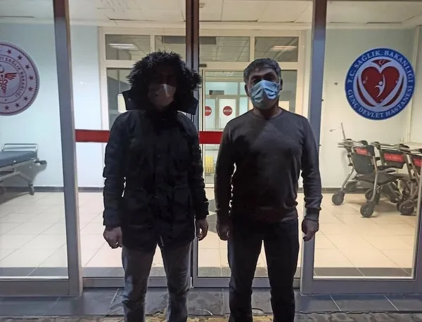 bingolde-kopek-surusu-saldirisi-komsulari-imdadina-yetisti-1642059428618.jpg Bingöl’de köpek sürüsü saldırısı! Komşuları imdadına yetişti - 2