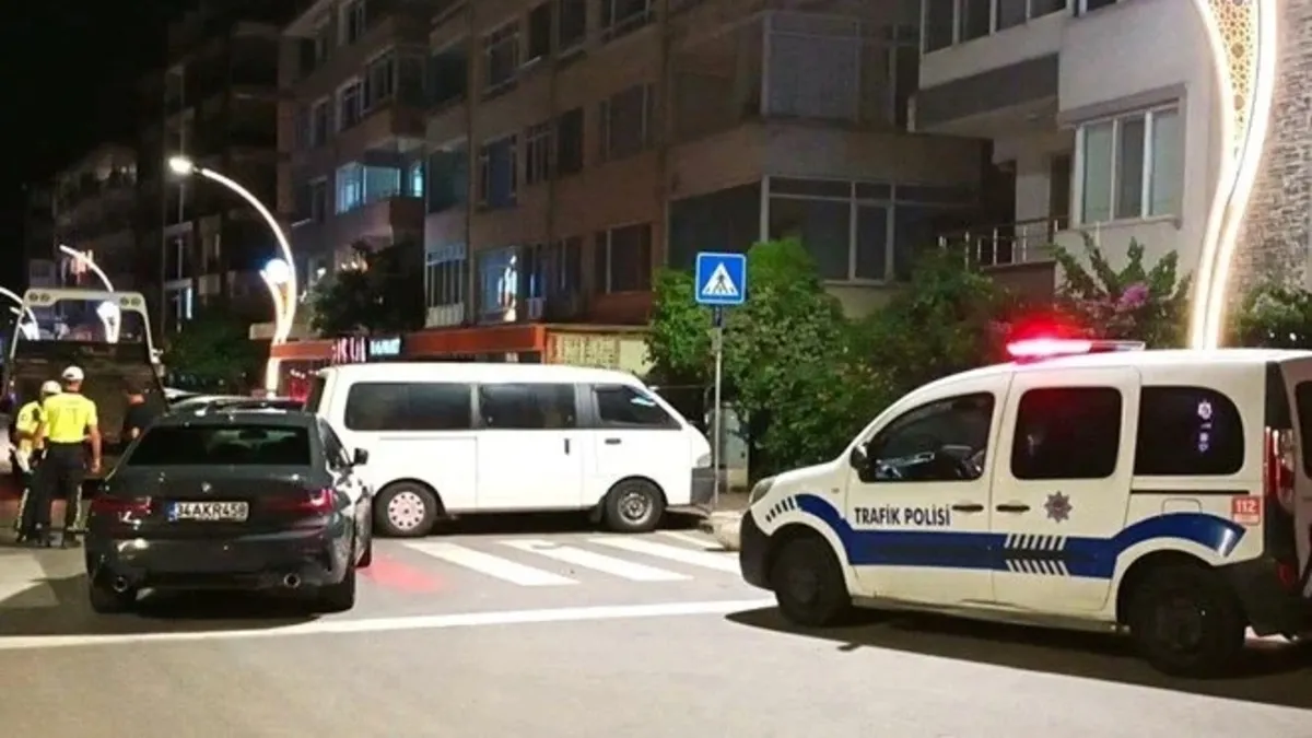 Kocaeli'de bir sürücü polis kontrol noktasında otomobili bırakıp kaçtı