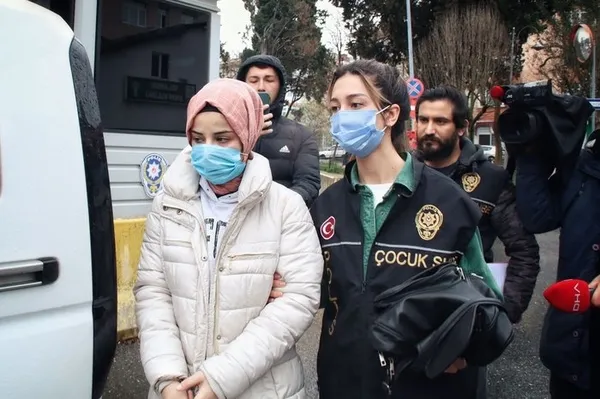 nisa-mihriban-bebegi-sokaga-terk-etmisti-anne-ebru-s-hakkinda-flas-gelisme-1649933744218.jpg Nisa Mihriban bebeği sokağa terk etmişti! Anne Ebru S. hakkında flaş gelişme - 5
