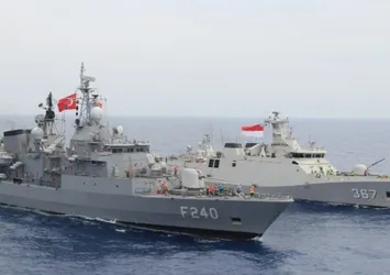 TCG YAVUZ fırkateyni 'UNIFIL'de