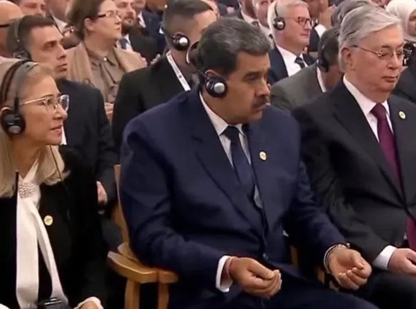 1685807430628.jpg Türkiye Yüzyılı'nın başlangıç duasına Nicolas Maduro da eşlik etti! İşte Venezuela Devlet Başkanı'nın o anları... - 5