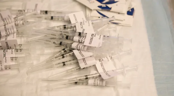 Pfizer koronavirüs hapının etkinlik oranını açıkladı