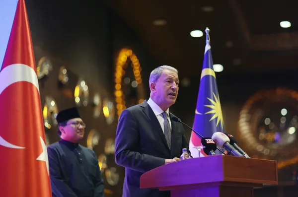 Son dakika: Milli Savunma Bakanı Hulusi Akar’dan Yunanistan’a tepki