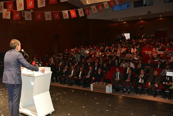 yeniden-refah-partisi-genel-baskani-erbakan-devletimizi-bu-7li-masanin-felaketlerine-teslim-edemeyiz-1682893581170.jpg Yeniden Refah Partisi Genel Başkanı Fatih Erbakan: Devletimizi bu 7'li masanın felaketlerine teslim edemeyiz - 2