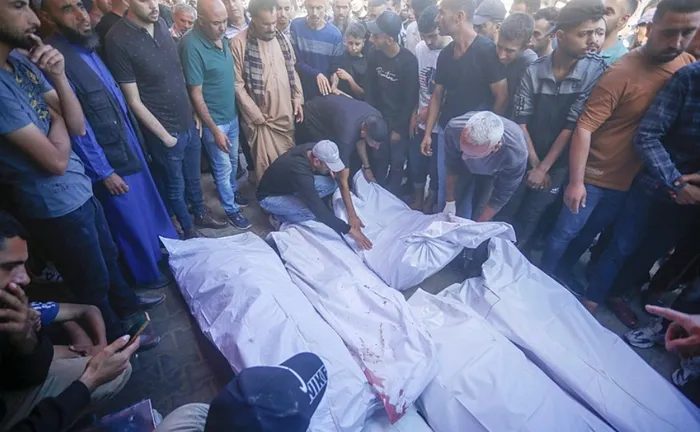 israilden-gazzede-sivil-katliami-50-filistinli-hayatini-kaybetti-1747738236558.jpg Gazze Şeridi (AA)