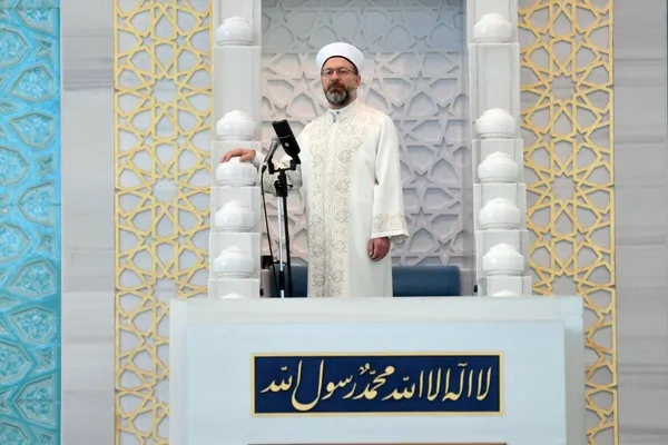 Bayram namazı kılınacak mı? Diyanet İşleri Başkanı Ali Erbaş açıkladı - 1