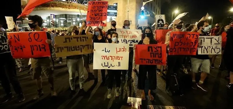 Netanyahu istifa! İsrail’de on binlerce kişi Başbakan Netanyahu’yu protesto etti
