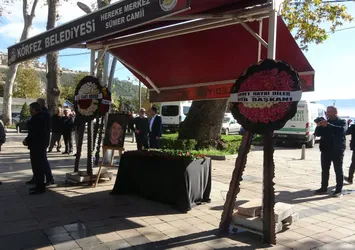 Öldürüp asitle eritmişlerdi! Nurhan Ör'ün gıyabi cenaze namazında kahreden tabut detayı: Musalla taşına tabut yerine...