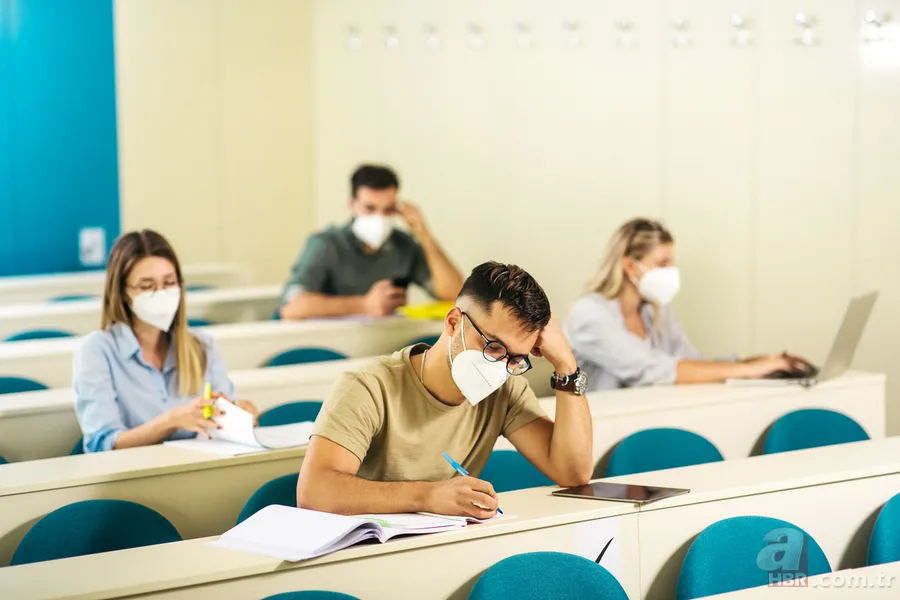 Öğrencileri sevinçten uçuran haber! Geri ödemesiz 2.400 TL burs hesaplarda! Başvuru tarihlerini kaçırmayın! 13