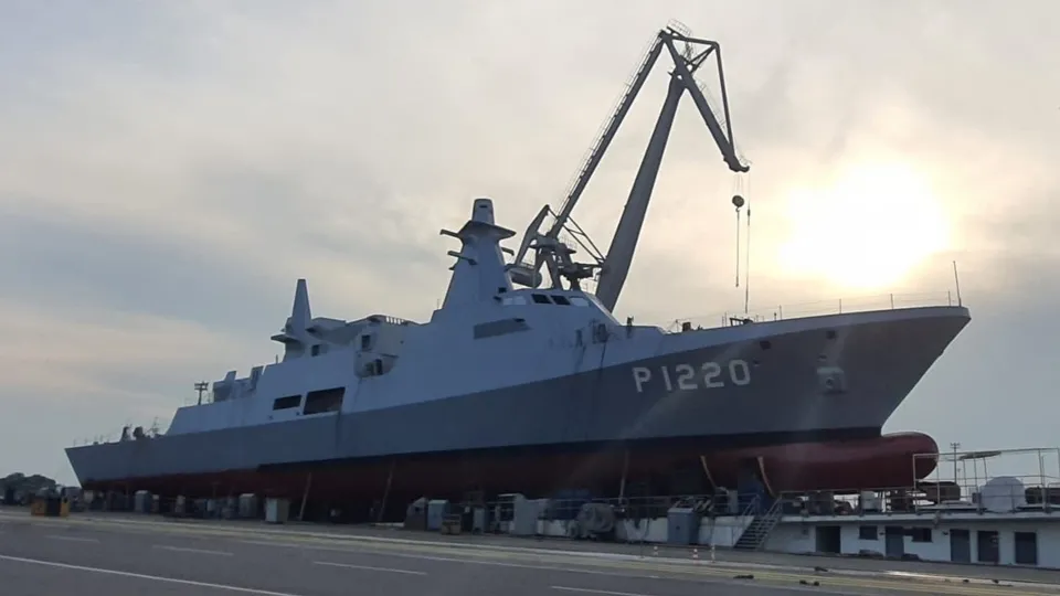 TCG Akhisar ve Koçhisar denize indirildi! Türkiye için bir ilk daha