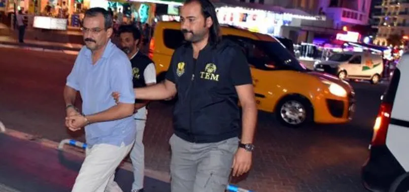 İki bavulla yurt dışına kaçmaya çalışan FETÖ'cü tutuklandı