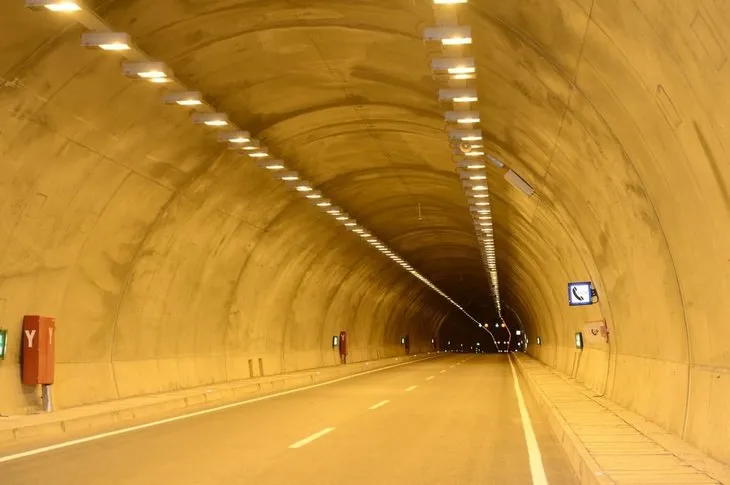 Karahan Tüneli’nden araç geçişleri başladı