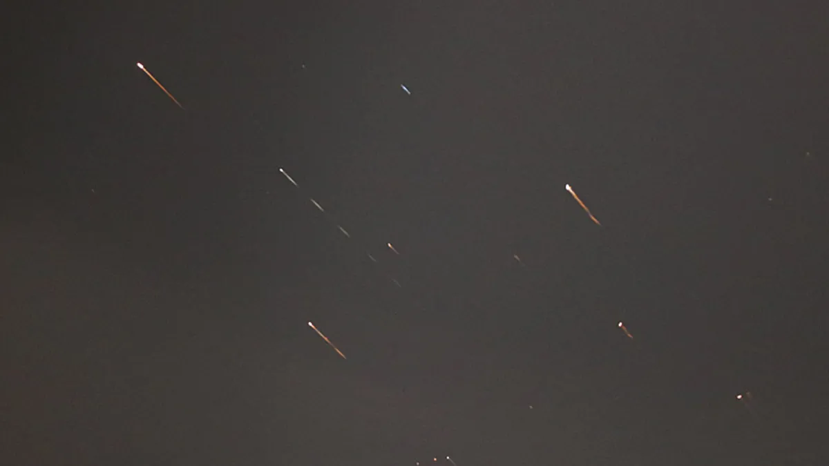 Katil İsrail Yemen'i hedef aldı!