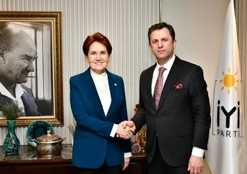 İYİ Parti Genel Başkan Yardımcısı Türker Yörükçüoğlu’ndan CHP’ye teklif: 10 büyükşehirde aday çıkarmayın