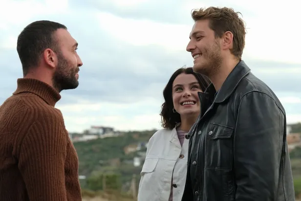 canli-izle-atv-ates-kuslari-32-bolum-tek-part-tamamini-kesintisiz-full-hd-4k-izleme-ekrani-yeni-bolumde-neler-1700842239603.jpg Ateş Kuşları 32. bölüm tamamını izle! Ateş Kuşları son bölüm özeti - 3