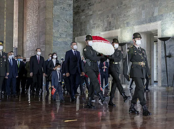 Son dakika: TBMM'nin 101. kuruluş yıl dönümü! Meclis ve Anıtkabir'de tören - 6