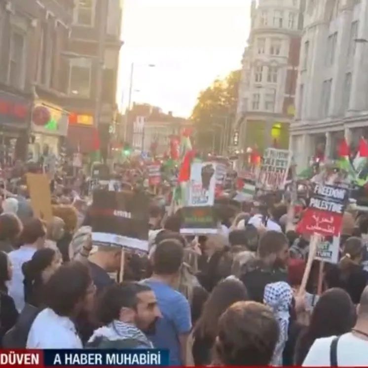 İsrail’e Londra’da tepki
