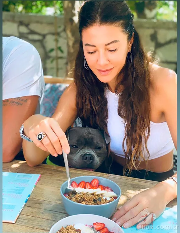 Başak Dizer kimdir, kaç yaşında? Başak Dizer ne iş yapıyor? Başak Dizer ve Kıvanç Tatlıtuğ'un oğlu Kurt Efe doğdu 3