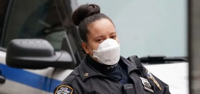ABD’de durum kötüleşiyor! New York’ta bin polisin coronavirüs testi pozitif çıktı