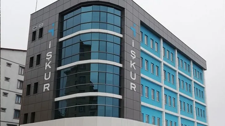 Mülaktsız, KPSS’siz ilkokul mezunu 74 bin işçi alımı: İŞKUR ile aşçı, beden işçisi, büro memuru, güvenlik, temizlik görevlisi, garson, şoför…