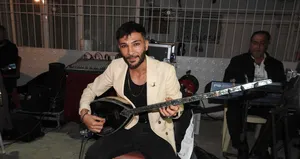 Müzisyen Erdoğan HDP’nin provokasyonuna geçit vermedi!