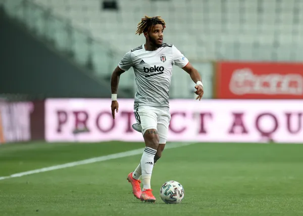 Son dakika | Galatasaray'dan Beşiktaş'a transfer çalımı iddiası! Taraflar el sıkıştı - 3