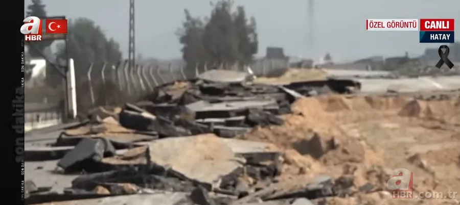 Deprem DEV çukurlara neden oldu! İşte ürküten YIKIM... Yol bu hale geldi 12