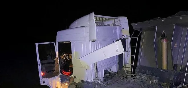Kırşehir’de TIR ile minibüs birbirine girdi! 1 ölü 1 yaralı