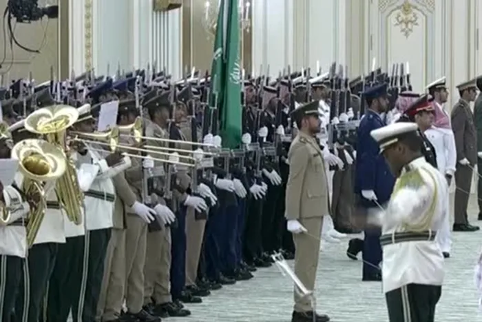 Putin'in Suudi Arabistan ziyaretinde bando krizi - 1