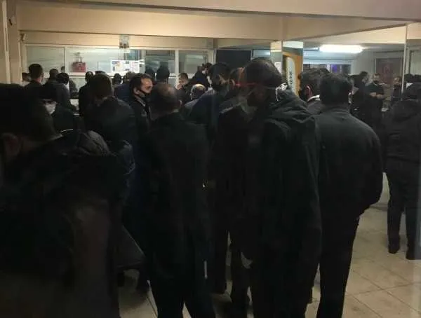 İETT'nin en büyük garajlarından biri olan Ayazağa Garajı'nda koronavirüs tedbirlerine uyulmuyor - 1
