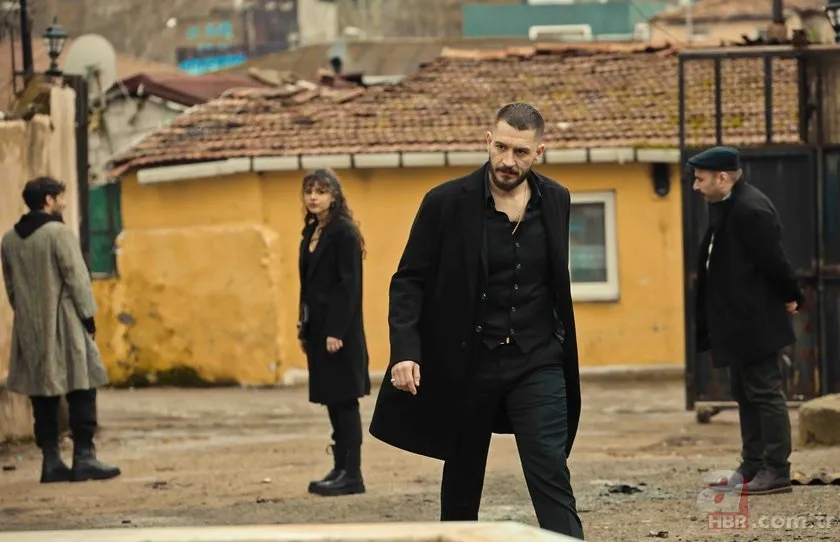 Dizi raydan çıktı, final tarihi ayyuka çıktı! Show TV'den Üç Kuruş kararı an meselesi! Uraz Kaygılaroğlu ve Aslıhan Malbora... 4