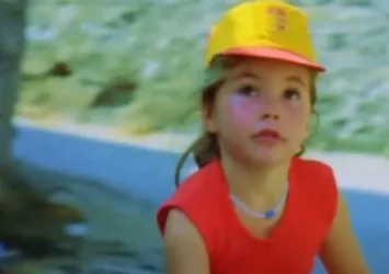 Garip filminin Fatoş'u yıllar sonra ortaya çıktı! Kemal Sunal'ın rol arkadaşı Ece Alton'un son hali
