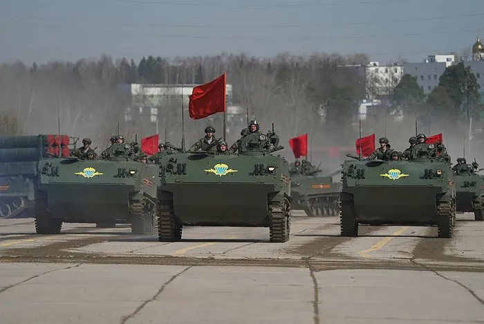 Ukrayna Devlet Başkanı Zelenskiy: Rusya Donbas için savaşa başladı