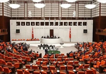 CHP'nin siyasi şovu çöktü! Vekiller imza atıp Meclis'e gelmedi