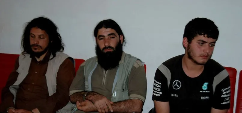 Hatay sınırında 3 DEAŞ şüphelisi kıskıvrak yakalandı