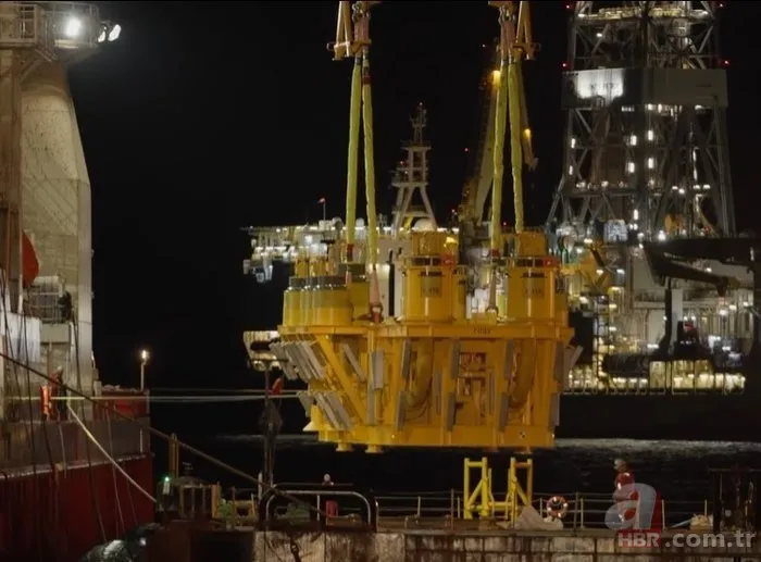 Karadeniz gazında yeni gelişme! 20 saatte suya indirildi: Peçenek Filyos Limanı’nda