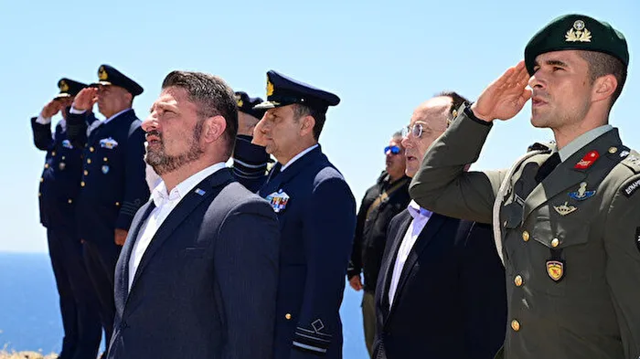 Yunanistan’dan yeni provokasyon: Gayri askeri statüdeki Bozbaba Adası’nı ziyaret ettiler