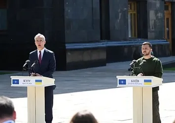 NATO Genel Sekreteri Stoltenberg'den Ukrayna'ya NATO mesajı: Yeriniz burası! | Putin Batı'yı uyarmıştı: Girerse savaş çıkar!